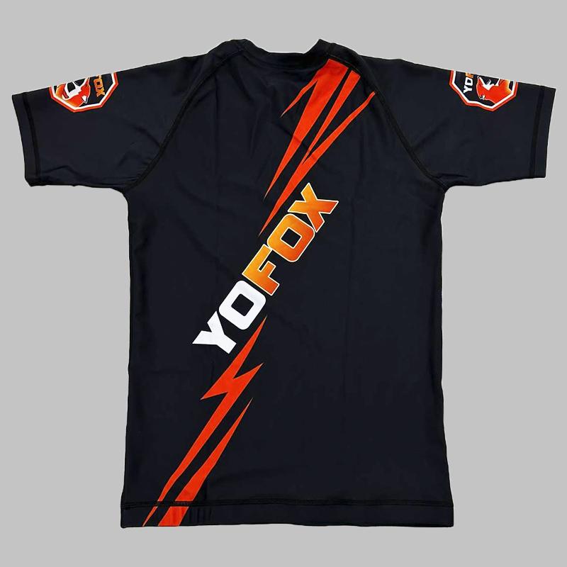 RASHGUARD PERSONALIZADO YOFOX